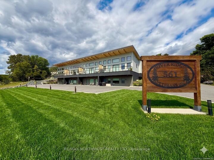 561 Veterans Drive 101 — photo 1