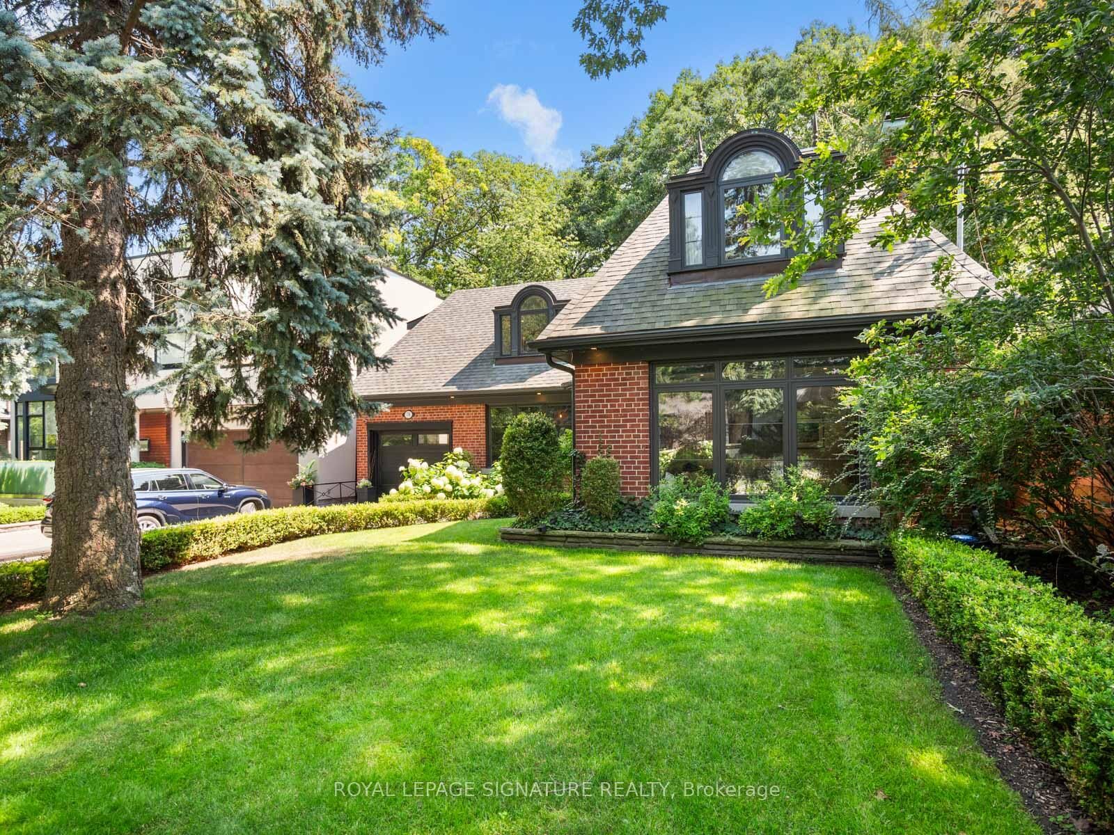 Property Photo:  74 Fallingbrook Drive  ON M1N 1B6 