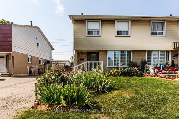 Property Photo: 7384 Sills Road ON L4T 2K1