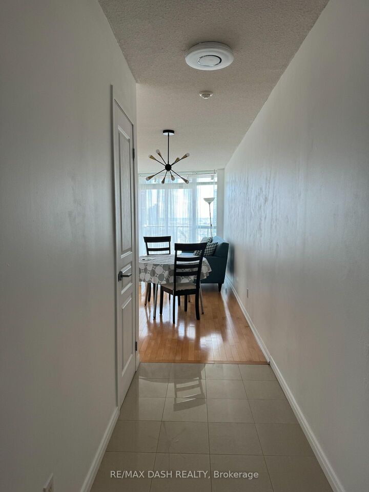 Property Photo: 18 Yonge Street 2809 ON M5E 1Z8