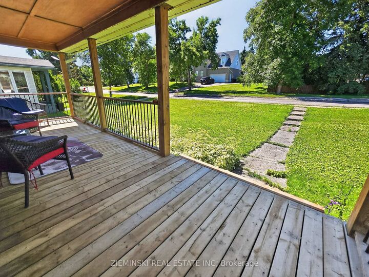 Property Photo: 137 Cambridge Avenue ON P0K 1E0