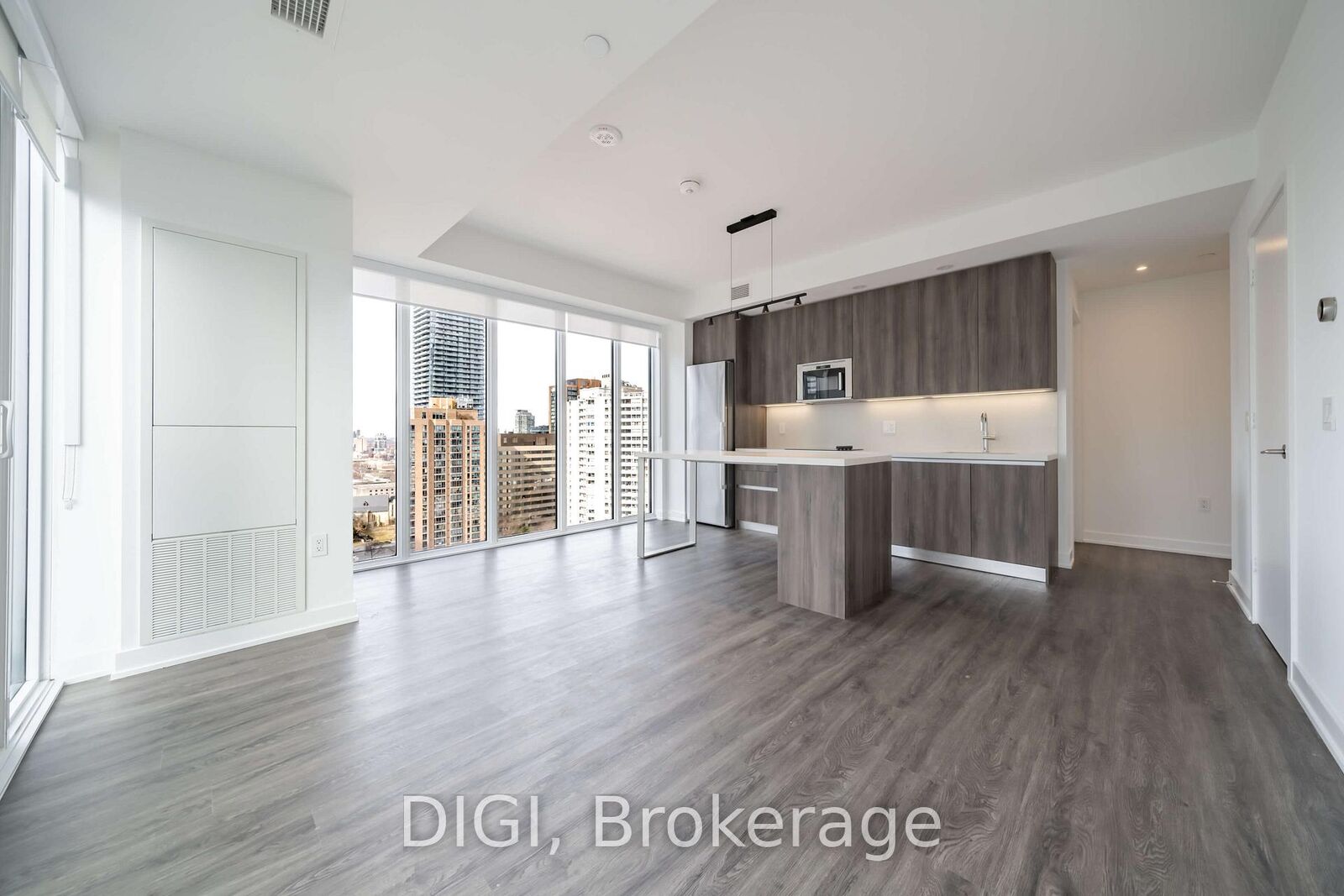 Property Photo:  8 Gloucester Street 2101  ON M4Y 0H8 