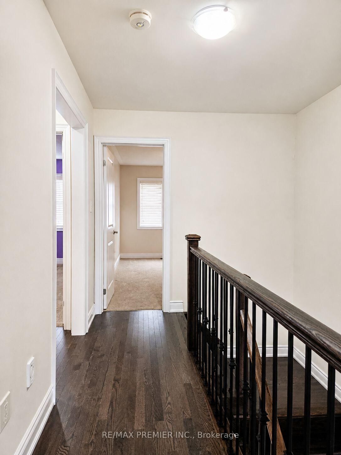 Property Photo:  34 Arnold Crescent  ON L9R 0T6 