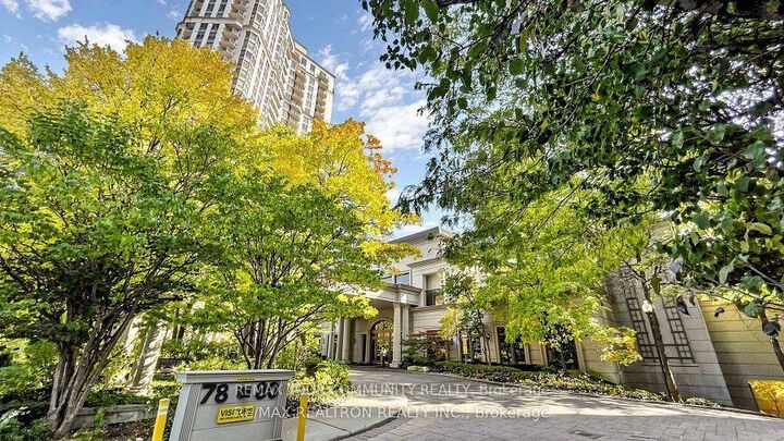 Property Photo:  78 Harrison Garden Boulevard 103  ON M2N 7E2 