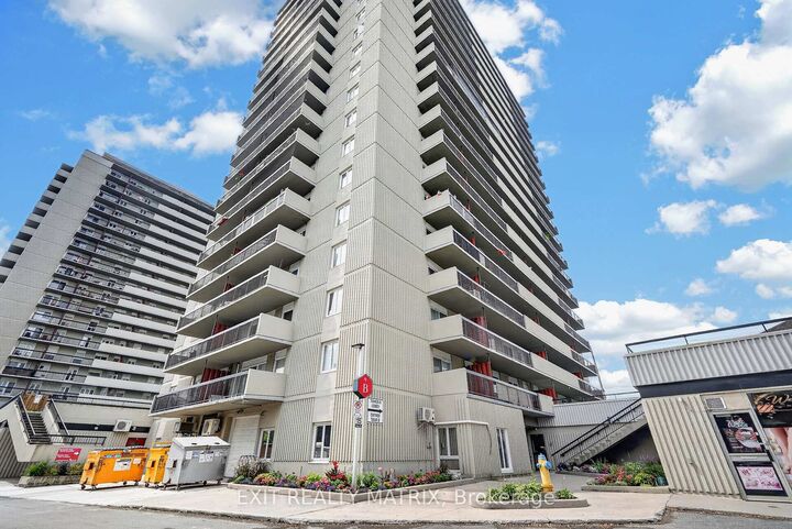 Property Photo: 158 B McArthur Avenue 1204 ON K1L 8C9