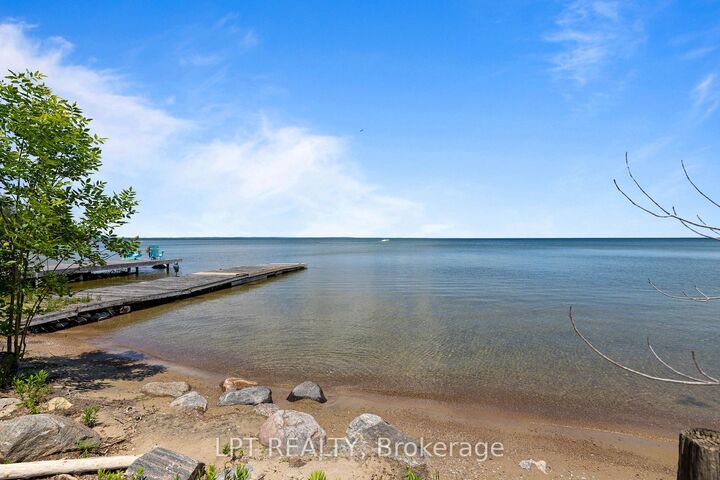 Photo de la propriété:  815 Paradise Drive  ON L0E 1S0 