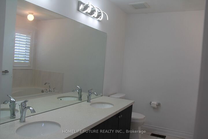 Property Photo: 52 Mac Frost Way Main &Amp 2nd ON M1X 0C5