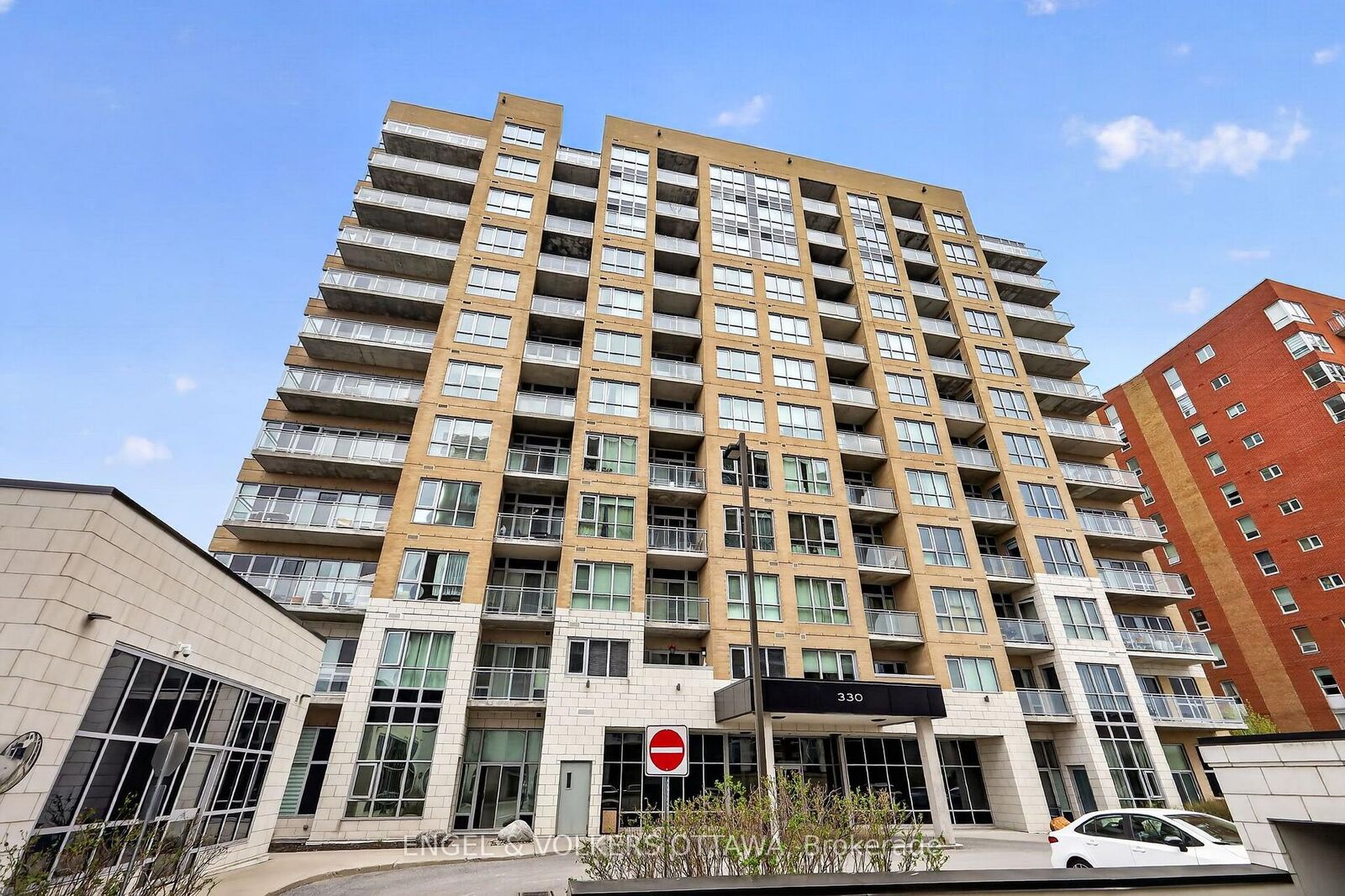 Property Photo: 330 Titan Private 711 ON K2G 1G3