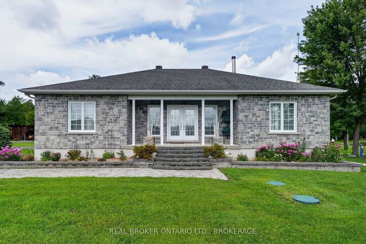 Property Photo: 18523 Kenyon Conc Rd 1 Road ON K0C 1B0