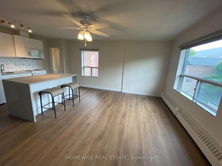 Property Photo:  5 High Park Boulevard 302  ON M6R 1M5 