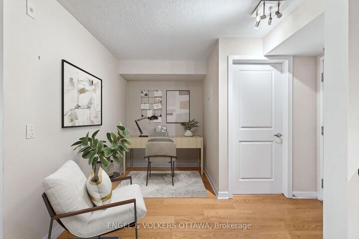 Property Photo:  138 Somerset Street W 604  ON K2P 0A3 