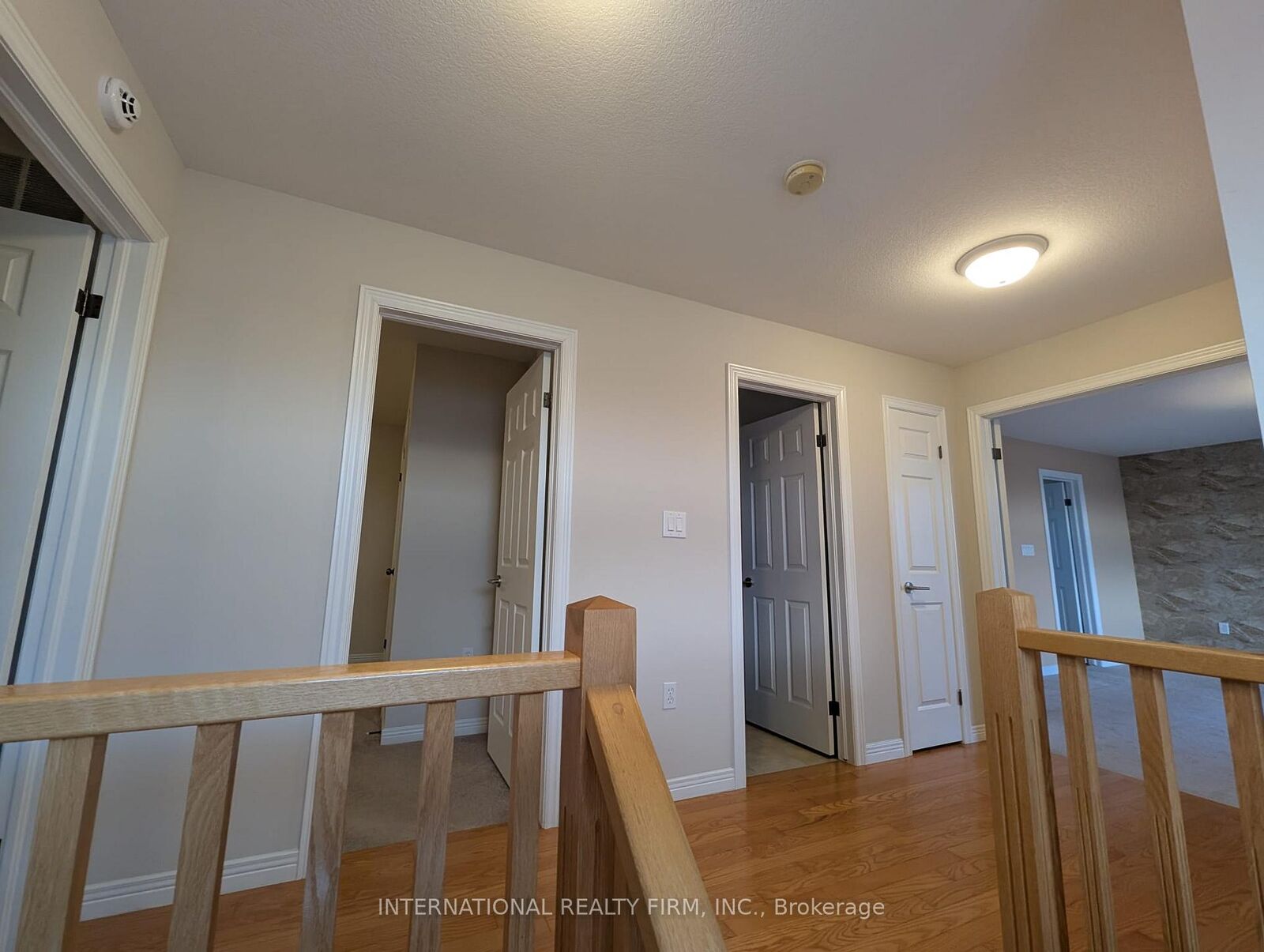 Property Photo:  69 Periwinkle Drive  ON L0R 1P0 