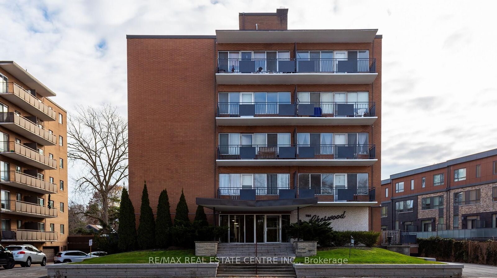 Photo de la propriété: 371 Lakeshore Road W 103 ON L5H 1H4
