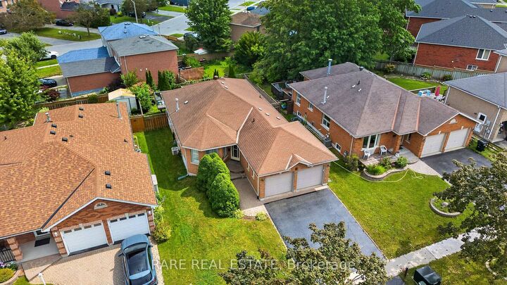 Property Photo: 7 Longman Drive ON L4N 7E5