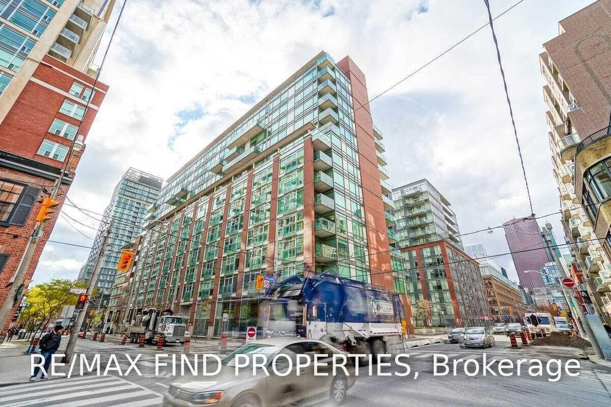 Property Photo:  333 Adelaide Street E 1025  ON M5A 1N3 