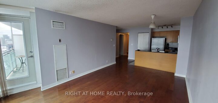 Property Photo:  397 Front Street W 2801  ON M5V 3S1 