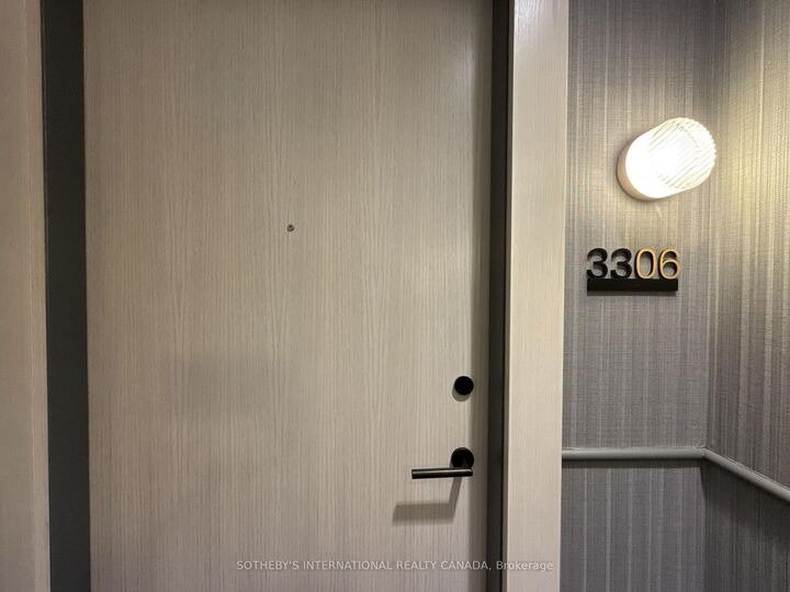 Property Photo:  200 Redpath Avenue 2606  ON M4P 0E6 