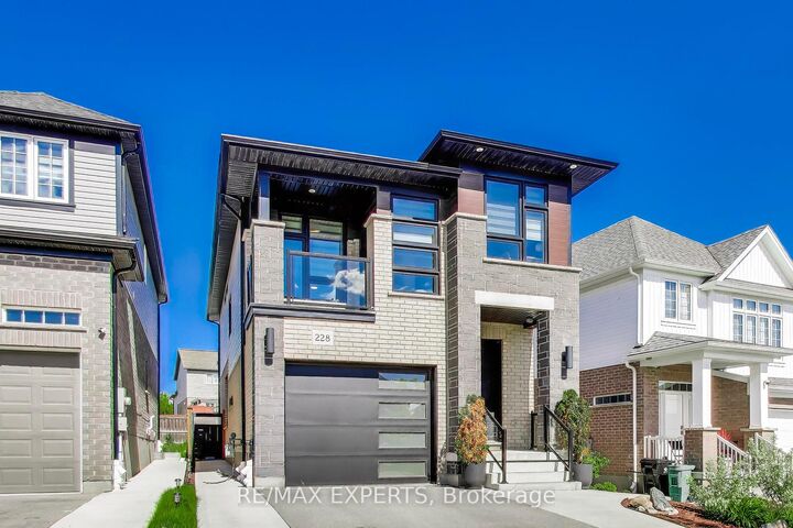 228 Woodbine Avenue — photo 1