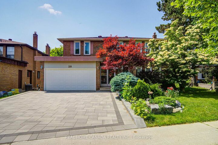 Property Photo:  20 Saddletree Drive  ON M2H 3L3 