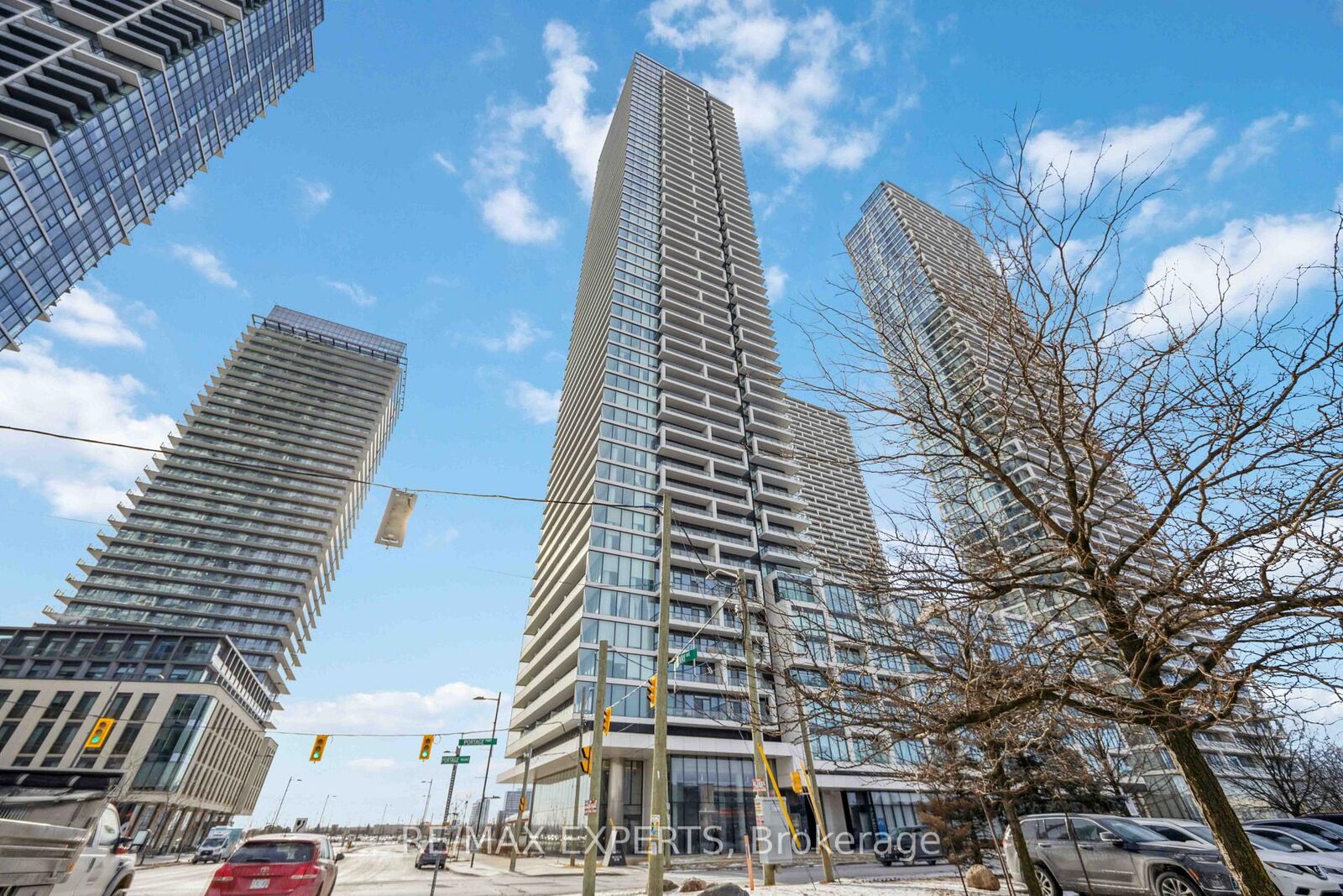 Property Photo: 950 Portage Parkway 3310 ON L4K 0J7