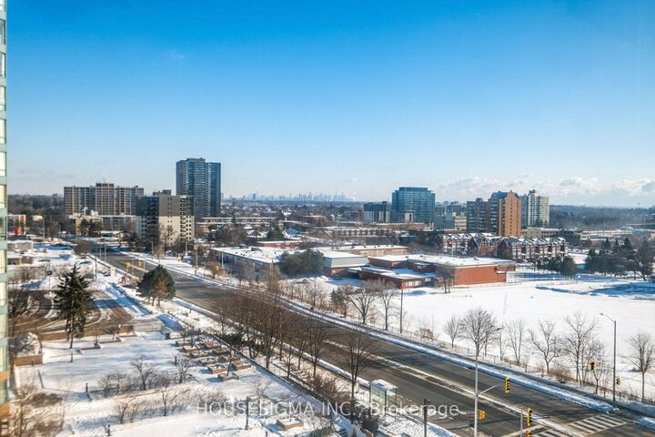 Photo de la propriété:  145 Hillcrest Avenue 807  ON L5B 3Z1 