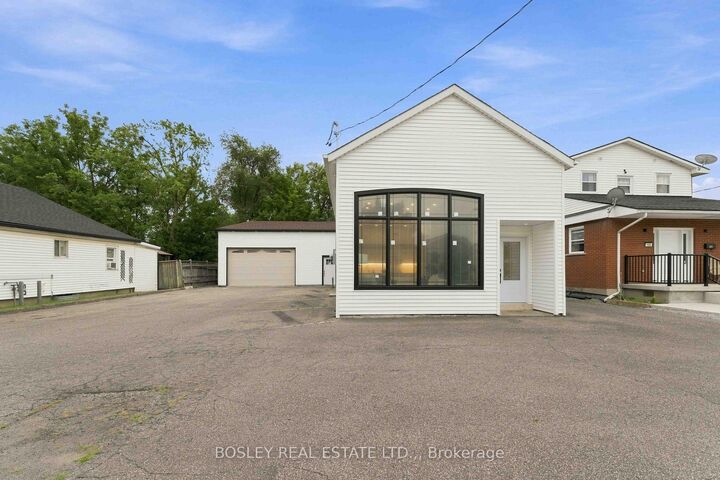 Property Photo: 114 Chetwood Street ON L2S 2A8