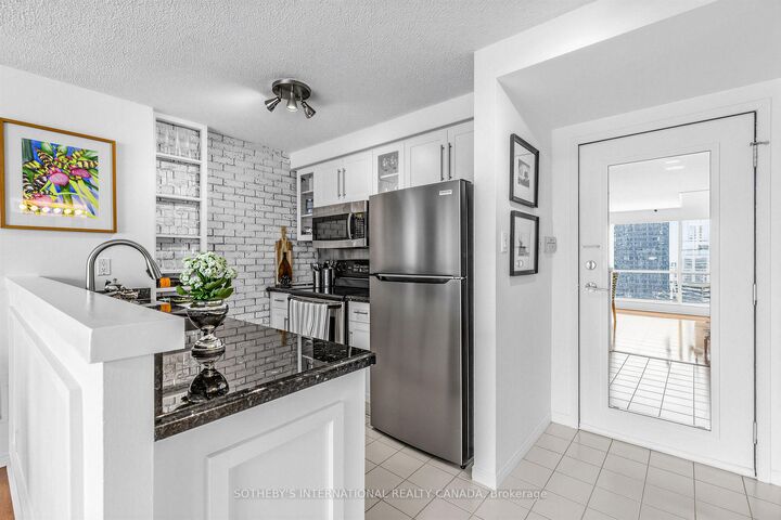 Photo de la propriété: 10 Yonge Street 2809 ON M5E 1R4