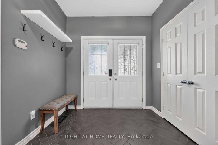 Property Photo: 168 Steeple Chase Drive ON K2M 2Z4