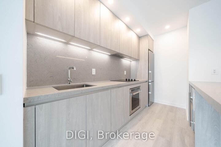 Property Photo:  57 Spadina Avenue 1109  ON M5V 0T9 