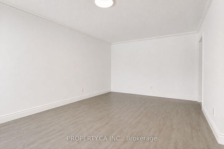 Property Photo:  71 Highpark Avenue Lower  ON N2C 2C3 