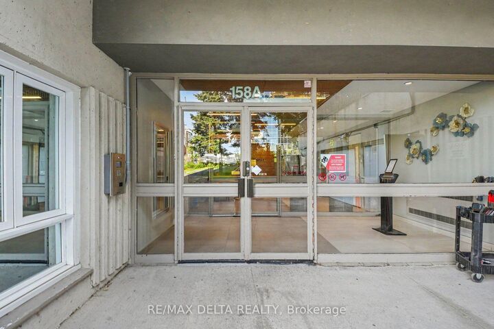 Property Photo:  158A McArthur Avenue 1610  ON K1L 8C9 
