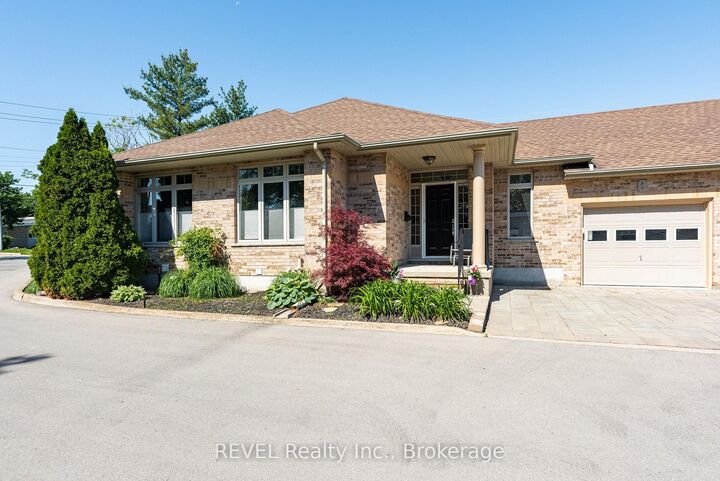 Property Photo:  139 Glendale Avenue 1  ON L2T 2K2 