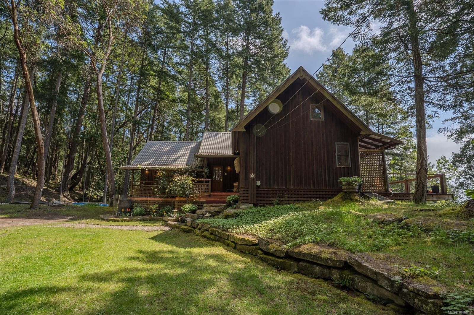 Property Photo: 231 Halibut Hill Rd BC V0R 1X6