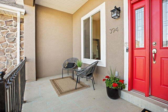 Property Photo: 394 E Brewster Dr UT 84020