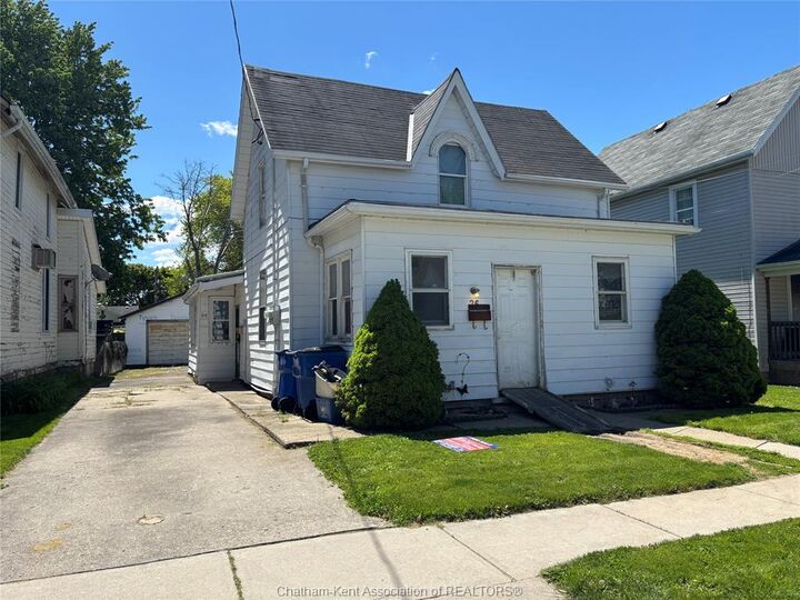 26 Charteris Street — photo 1