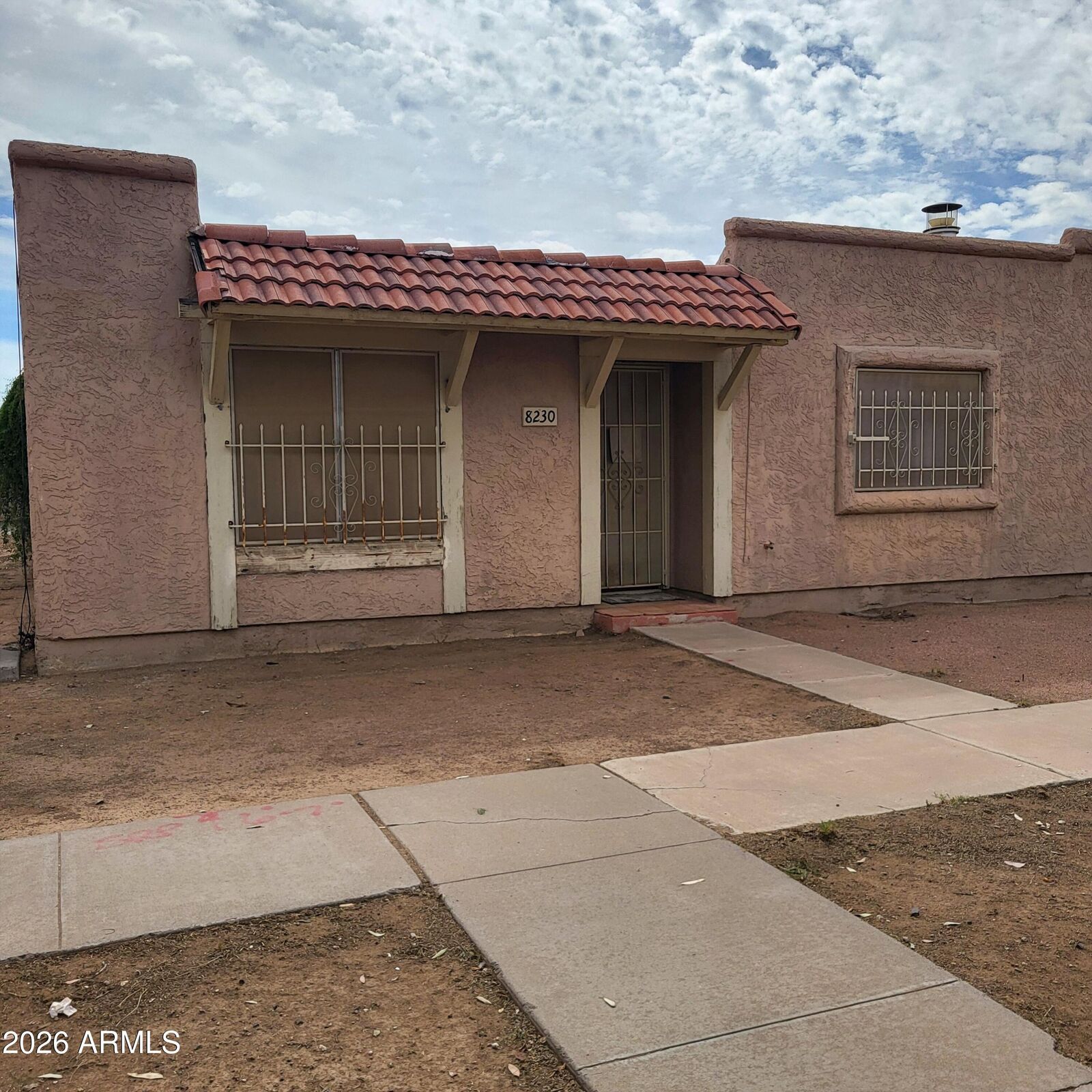 Property Photo: 8230 N 33rd Avenue AZ 85051