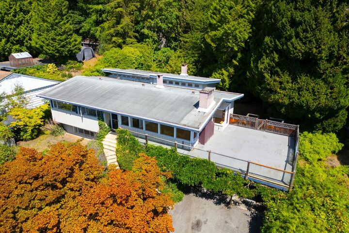1241 Nepal Crescent — photo 1