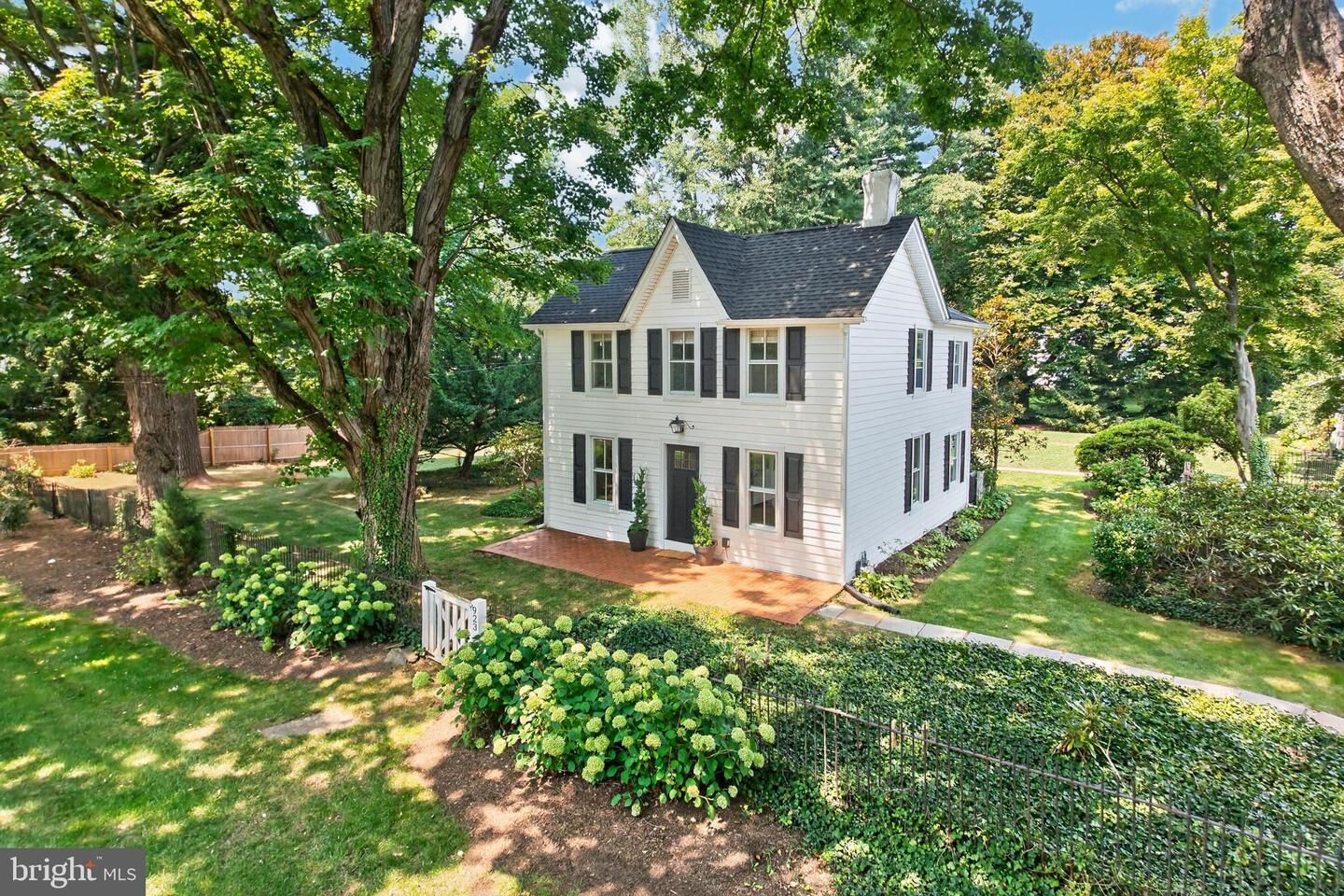 Property Photo:  923 W King Road  PA 19355 