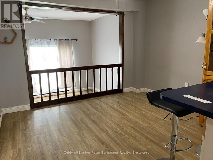 Property Photo:  6 Philip Place 6  ON N2Z 2E6 