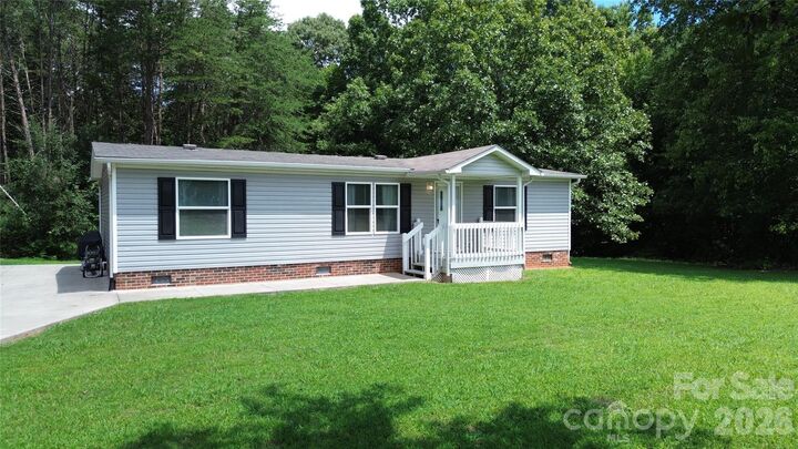 Property Photo:  2344 Ashlee Meadows Lane  NC 28092 