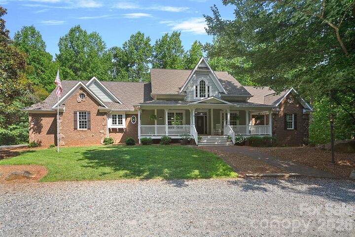 Property Photo: 199 Robinson Road NC 28117