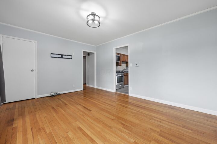 Property Photo: 718 Meadow Drive OH 43055