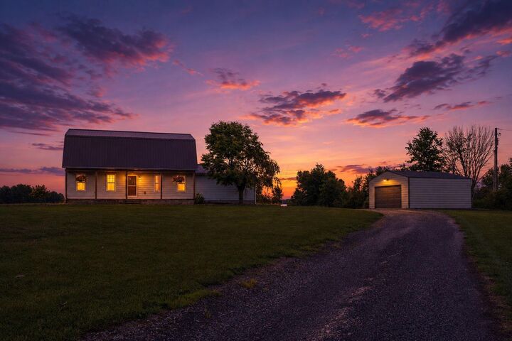 Property Photo: 142 Decliff N Road OH 43341