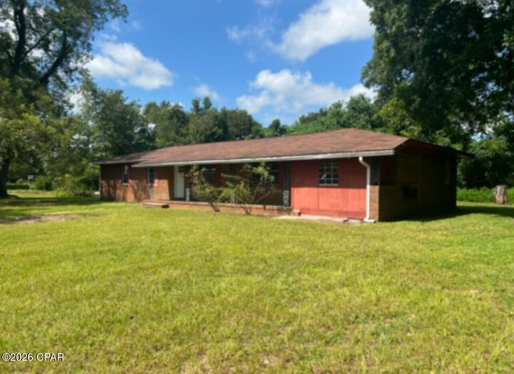 Property Photo: 2231 Porter Avenue FL 32442