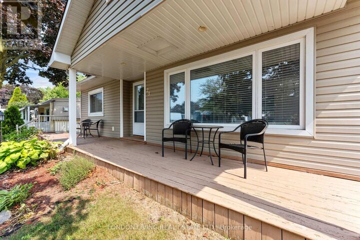 Property Photo:  23 Pebble Beach Parkway  ON N0M 1T0 