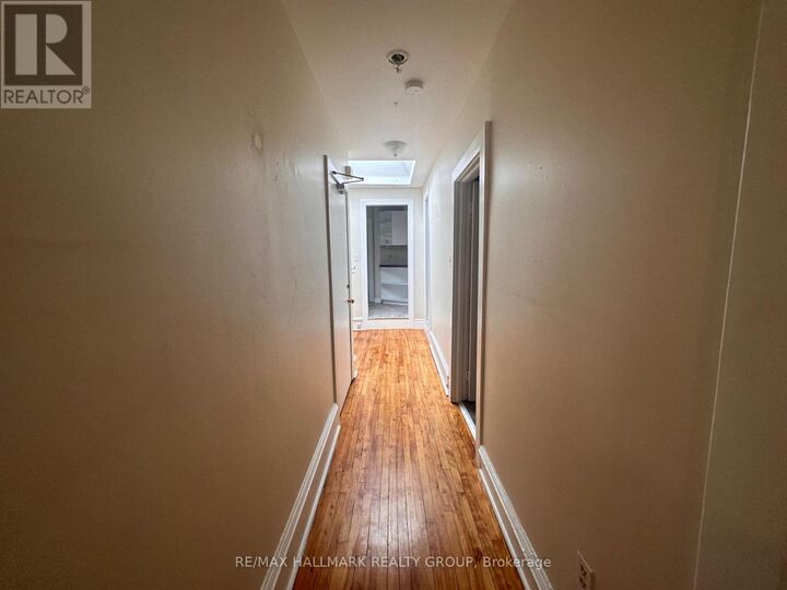 Property Photo: 94 Fairmont Avenue 2 ON K1Y 1X5