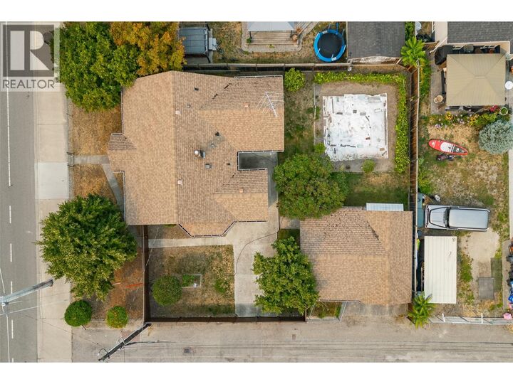 Property Photo:  1339 Richter Street  BC V1Y 2L5 