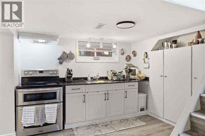 Property Photo: 372 Lincoln Road 2 ON N8Y 2G4