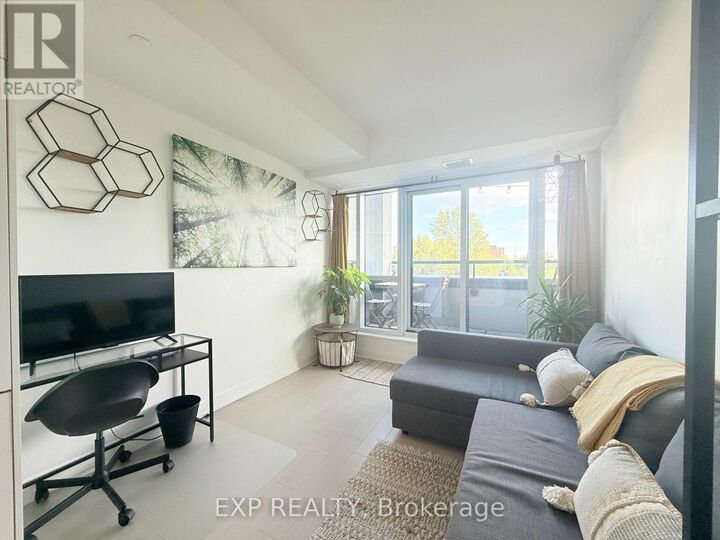 Property Photo:  560 Rideau Street 423  ON K1N 0G3 
