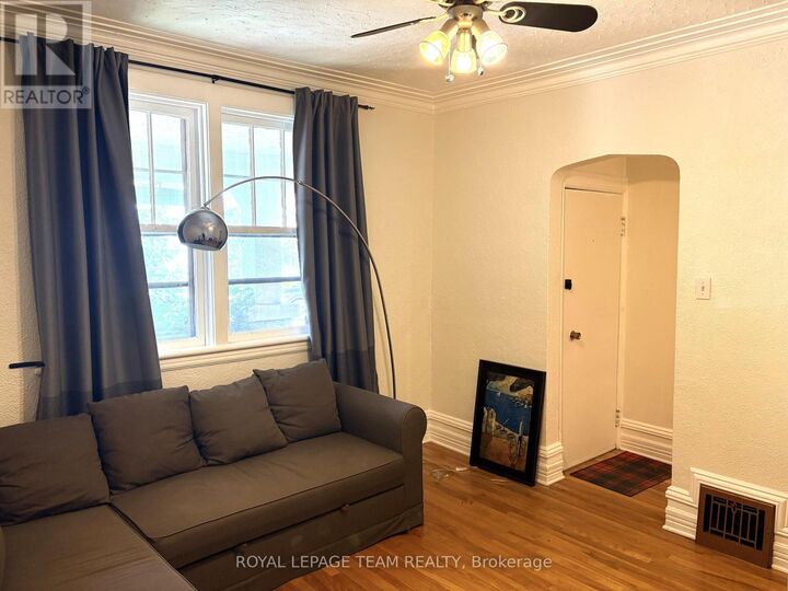 Property Photo: 17 Adelaide Street ON K1S 3R9